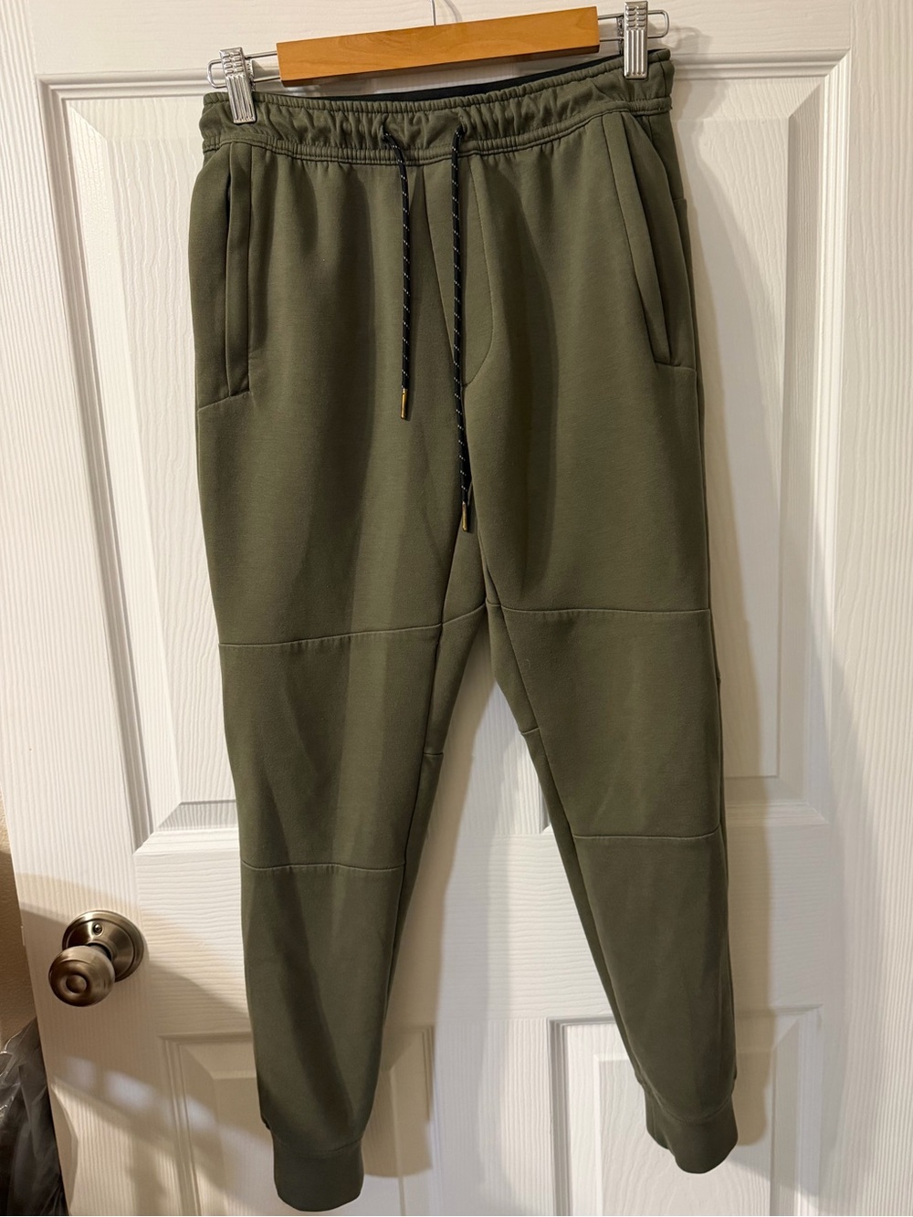 American Eagle Men’s Army Green Jogger XS Sweatpants
